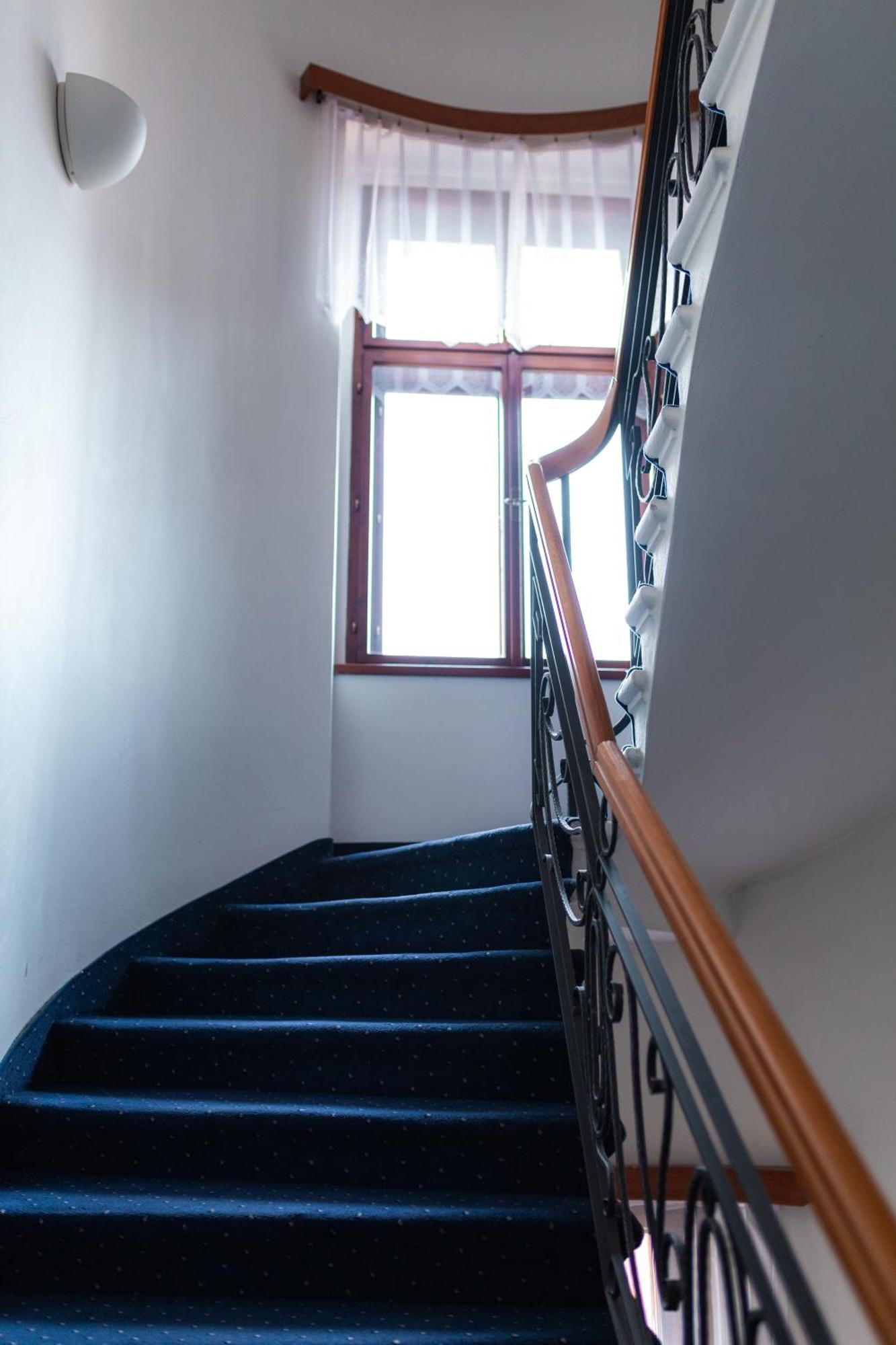 Hotel Apollon Litoměřice Εξωτερικό φωτογραφία