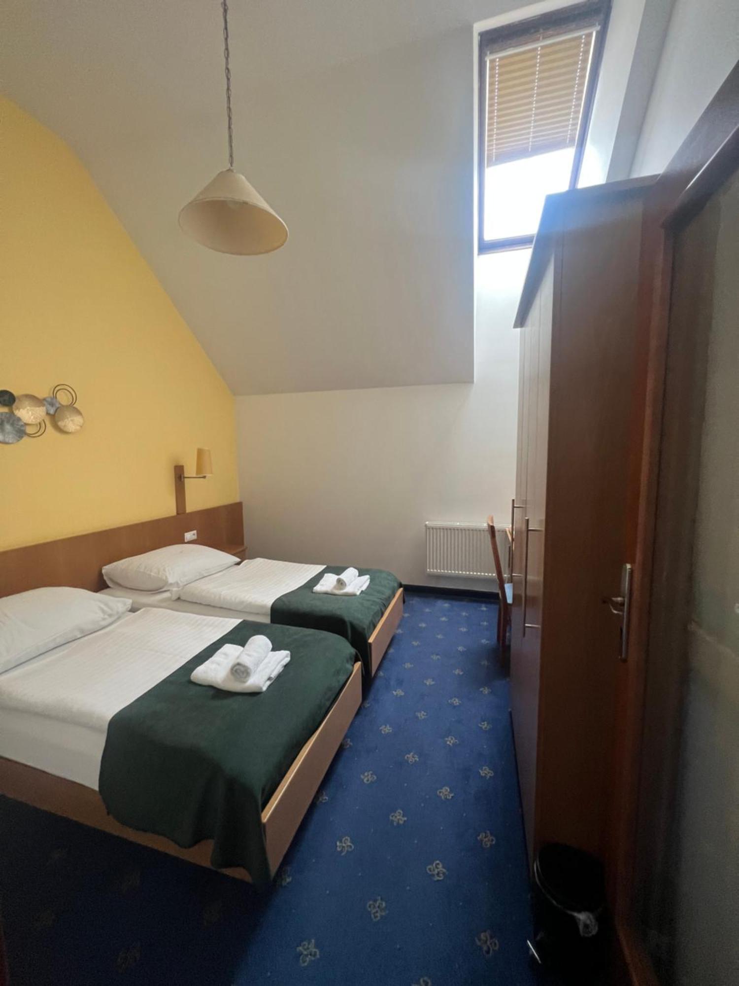 Hotel Apollon Litoměřice Εξωτερικό φωτογραφία