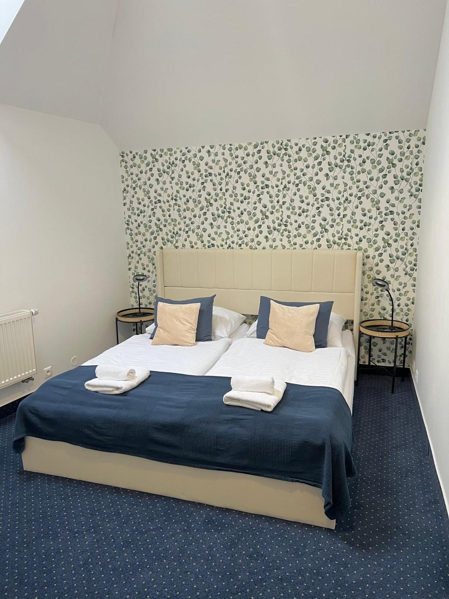 Hotel Apollon Litoměřice Εξωτερικό φωτογραφία