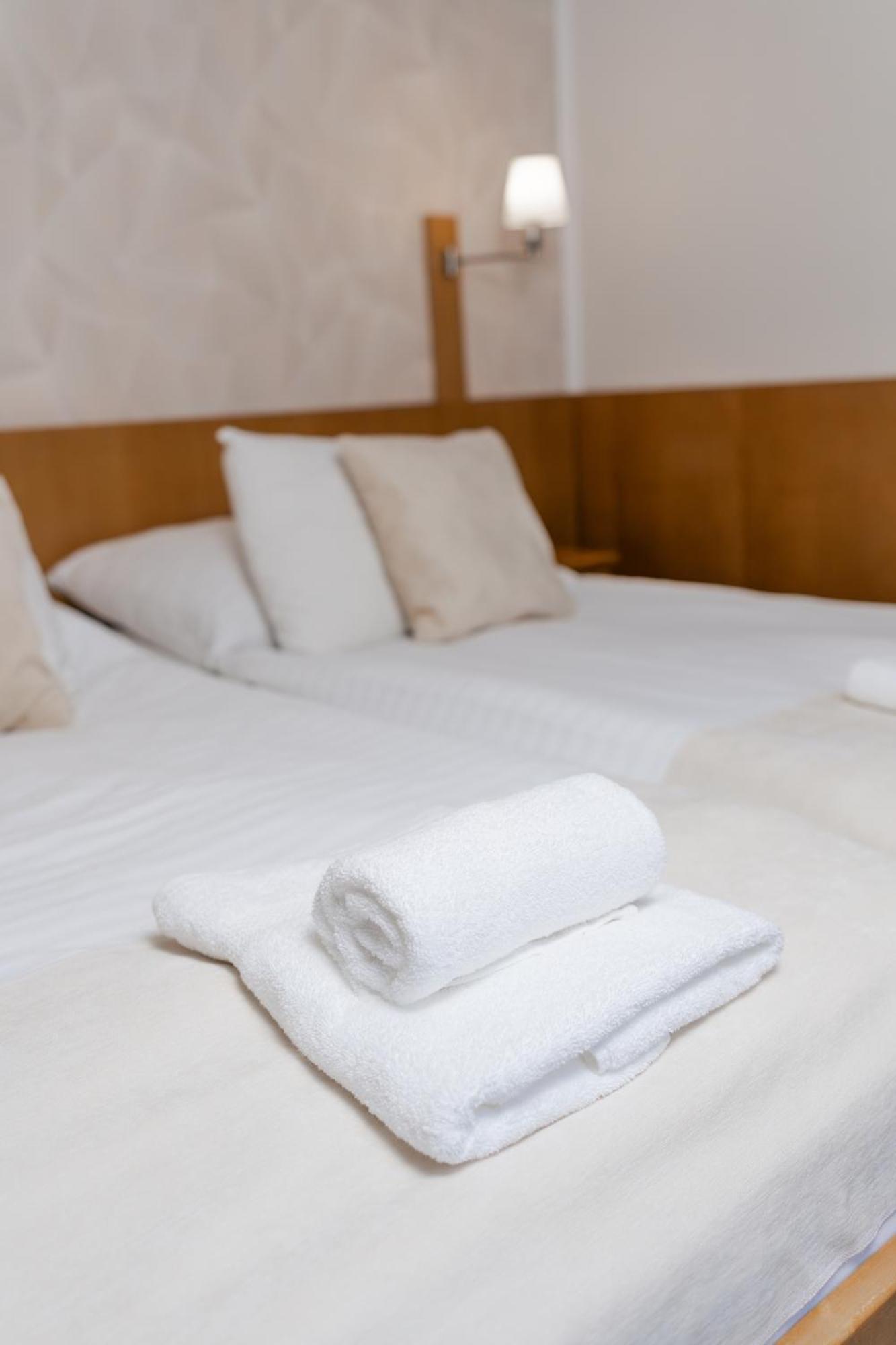 Hotel Apollon Litoměřice Εξωτερικό φωτογραφία