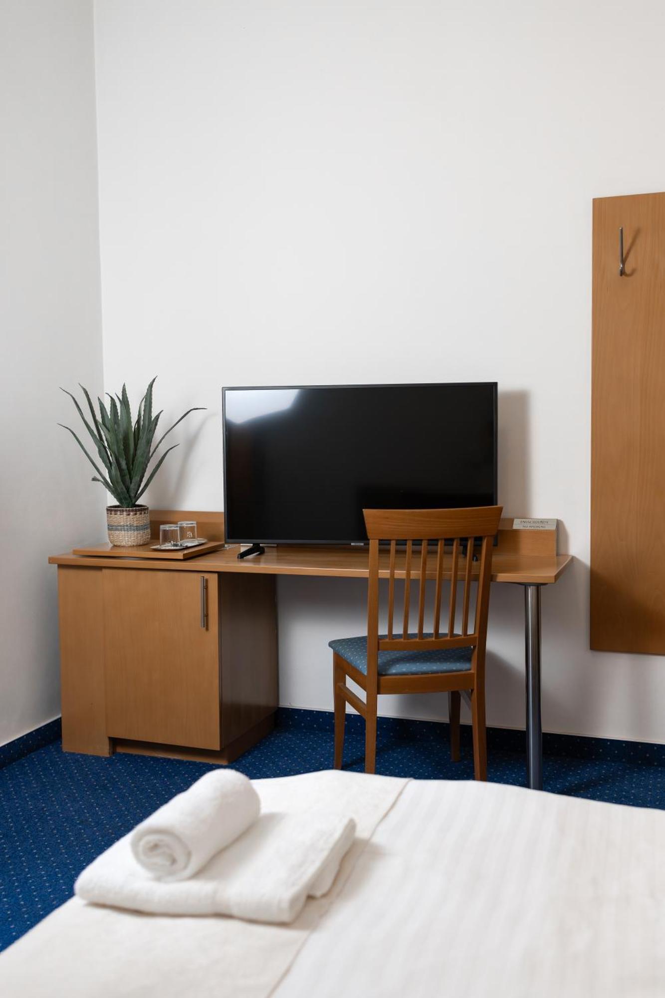 Hotel Apollon Litoměřice Εξωτερικό φωτογραφία